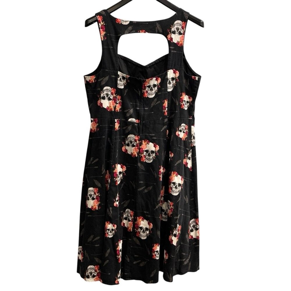 Torrid Skater Dress Womens 16 Black Skulls Floral Mini Back Cutout Goth Grunge - Picture 3 of 9